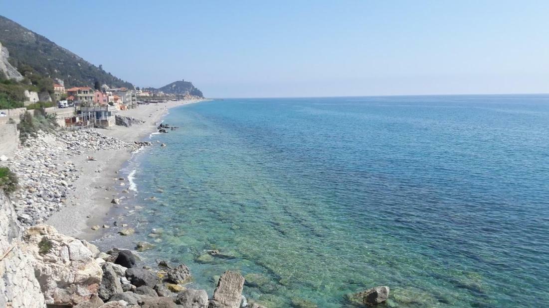 Varigotti #Subitoalmare Luaran gambar